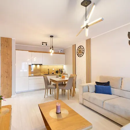 Klif Nadmorskie Tarasy * Колобжег